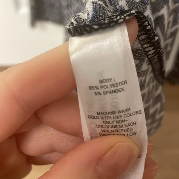 41 Hawthorn Blouse - Picture 3 of 3